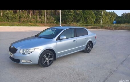 Skoda Superb III рестайлинг, 2012 год, 950 000 рублей, 3 фотография