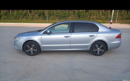 Skoda Superb III рестайлинг, 2012 год, 950 000 рублей, 2 фотография