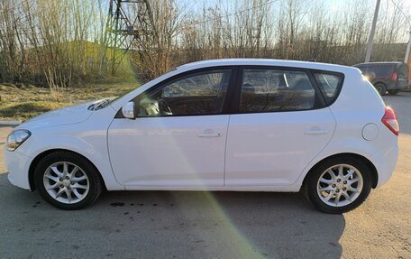 KIA cee'd I рестайлинг, 2011 год, 700 000 рублей, 4 фотография