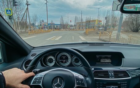 Mercedes-Benz C-Класс, 2013 год, 1 900 000 рублей, 4 фотография