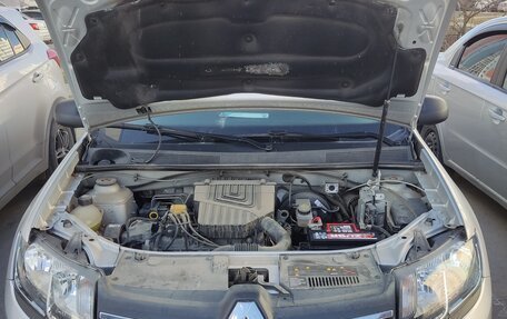 Renault Logan II, 2018 год, 790 000 рублей, 13 фотография