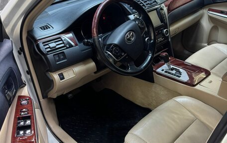 Toyota Camry, 2012 год, 1 190 000 рублей, 7 фотография