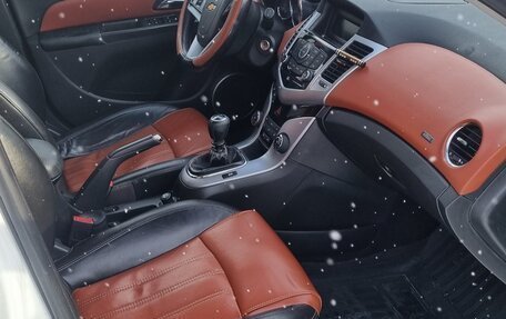 Chevrolet Cruze II, 2012 год, 690 000 рублей, 6 фотография