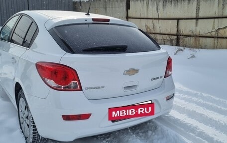 Chevrolet Cruze II, 2012 год, 690 000 рублей, 3 фотография