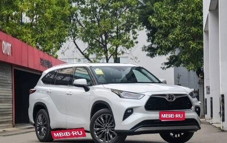 Toyota Highlander, 2026 год, 5 675 000 рублей, 2 фотография