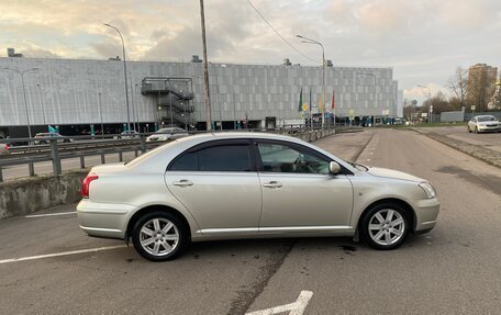 Toyota Avensis III рестайлинг, 2004 год, 525 000 рублей, 5 фотография