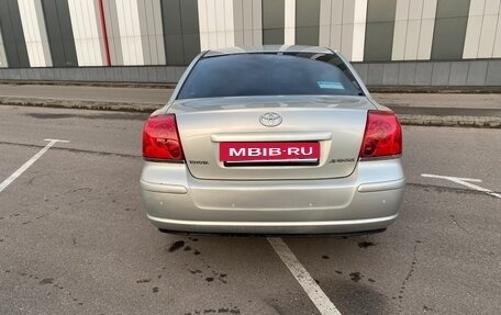 Toyota Avensis III рестайлинг, 2004 год, 525 000 рублей, 3 фотография