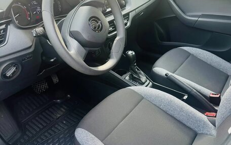 Skoda Rapid II, 2021 год, 1 780 000 рублей, 21 фотография