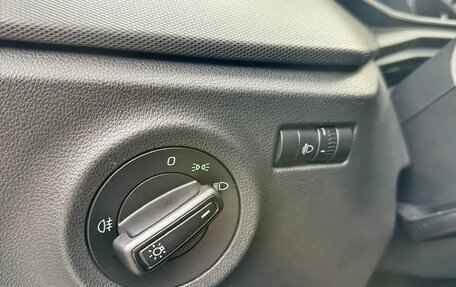 Skoda Rapid II, 2021 год, 1 780 000 рублей, 29 фотография