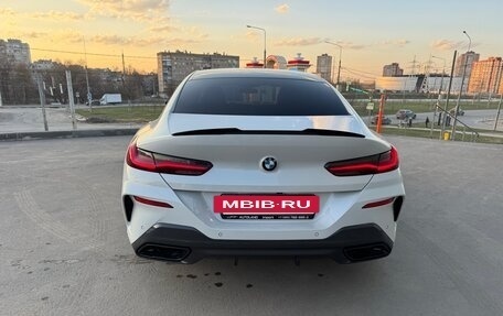 BMW 8 серия, 2021 год, 9 900 000 рублей, 6 фотография