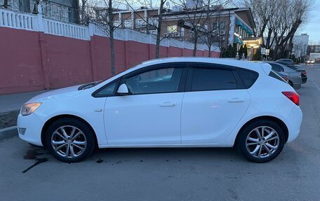 Opel Astra J, 2011 год, 645 000 рублей, 4 фотография