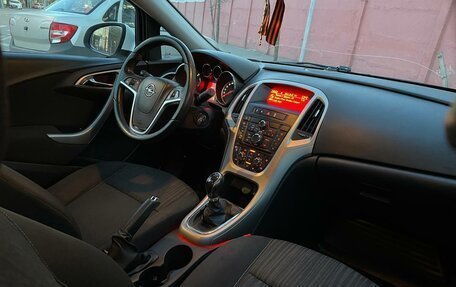 Opel Astra J, 2011 год, 645 000 рублей, 5 фотография