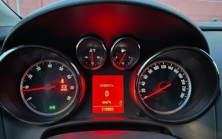 Opel Astra J, 2011 год, 645 000 рублей, 8 фотография