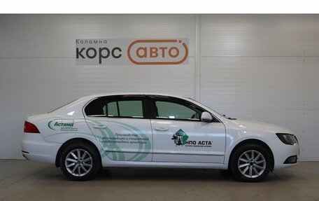 Skoda Superb III рестайлинг, 2014 год, 709 000 рублей, 4 фотография