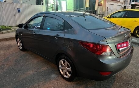 Hyundai Solaris II рестайлинг, 2012 год, 710 000 рублей, 10 фотография