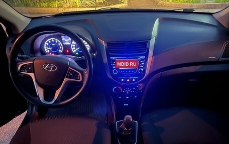 Hyundai Solaris II рестайлинг, 2012 год, 710 000 рублей, 15 фотография