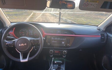 KIA Rio IV, 2021 год, 1 830 000 рублей, 3 фотография