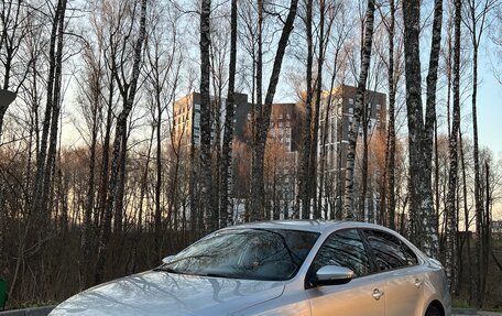 Volkswagen Jetta VI, 2011 год, 850 000 рублей, 1 фотография