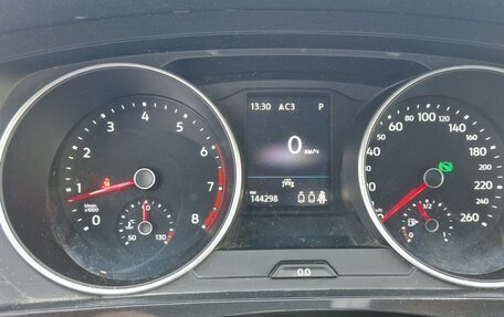 Volkswagen Tiguan II, 2021 год, 3 200 000 рублей, 2 фотография