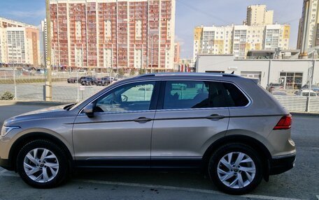 Volkswagen Tiguan II, 2021 год, 3 200 000 рублей, 5 фотография