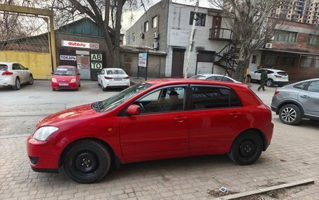 Toyota Corolla, 2004 год, 525 000 рублей, 3 фотография