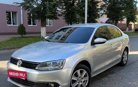 Volkswagen Jetta VI, 2011 год, 850 000 рублей, 12 фотография