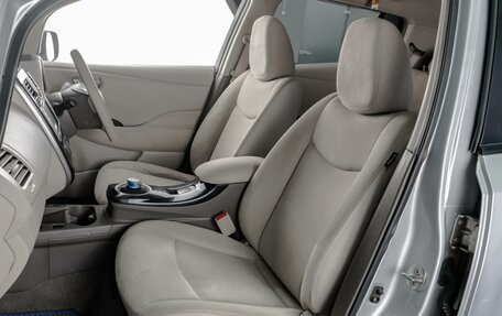 Nissan Leaf I, 2010 год, 569 000 рублей, 8 фотография