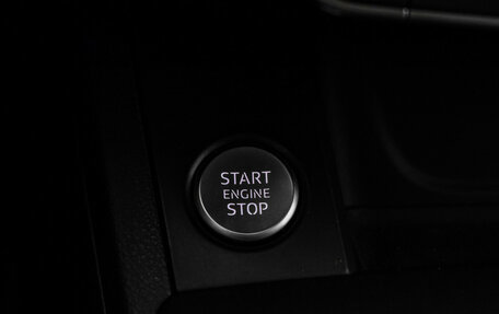 Audi A4, 2019 год, 2 700 000 рублей, 19 фотография