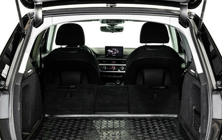 Audi A4, 2019 год, 2 700 000 рублей, 30 фотография