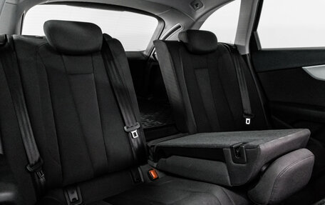 Audi A4, 2019 год, 2 700 000 рублей, 27 фотография