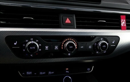 Audi A4, 2019 год, 2 700 000 рублей, 18 фотография