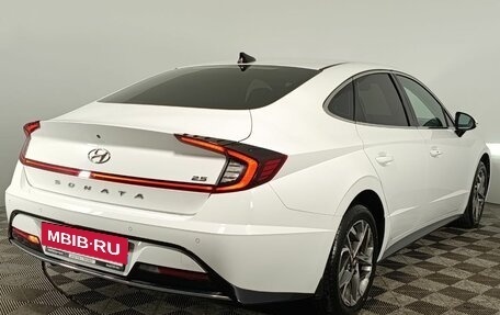 Hyundai Sonata VIII, 2021 год, 2 600 000 рублей, 6 фотография