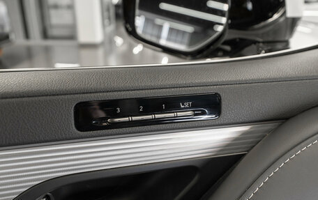 Lexus LX, 2024 год, 18 580 000 рублей, 19 фотография