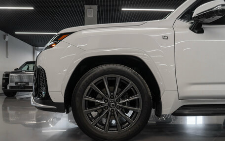 Lexus LX, 2024 год, 18 580 000 рублей, 33 фотография