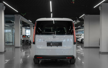 Honda Stepwgn, 2023 год, 3 500 000 рублей, 6 фотография