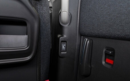 Honda Stepwgn, 2023 год, 3 500 000 рублей, 16 фотография