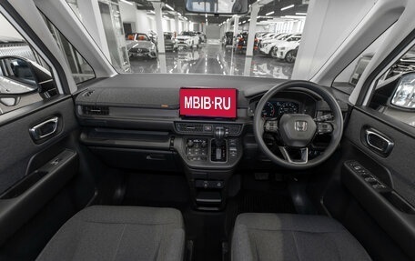 Honda Stepwgn, 2023 год, 3 500 000 рублей, 8 фотография