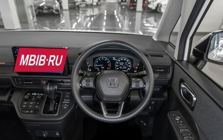 Honda Stepwgn, 2023 год, 3 500 000 рублей, 10 фотография
