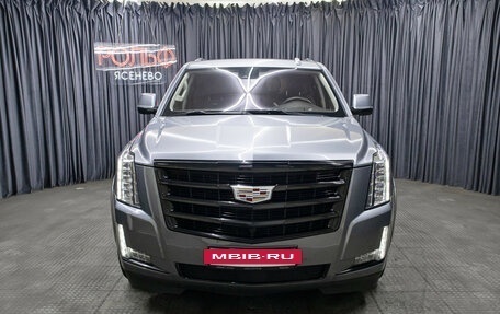 Cadillac Escalade IV, 2020 год, 4 580 000 рублей, 2 фотография
