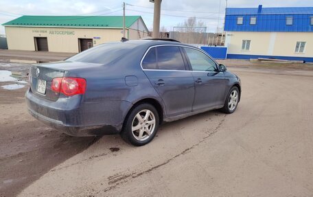 Volkswagen Jetta VI, 2005 год, 450 000 рублей, 3 фотография