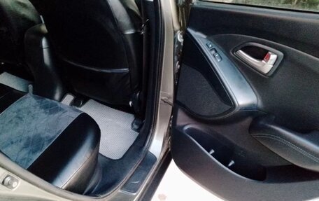 Hyundai ix35 I рестайлинг, 2010 год, 1 100 000 рублей, 7 фотография