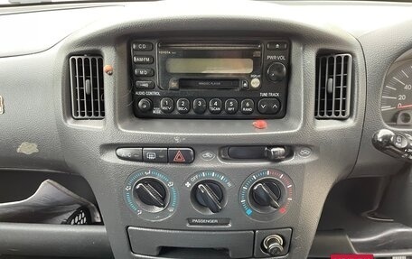 Toyota Probox I, 2004 год, 480 000 рублей, 19 фотография