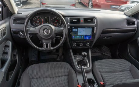 Volkswagen Jetta VI, 2011 год, 1 049 000 рублей, 6 фотография