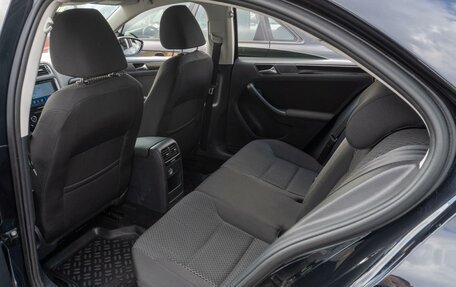 Volkswagen Jetta VI, 2011 год, 1 049 000 рублей, 11 фотография