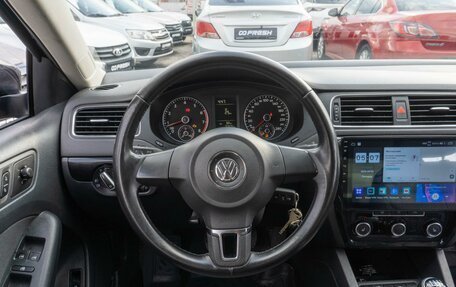 Volkswagen Jetta VI, 2011 год, 1 049 000 рублей, 12 фотография