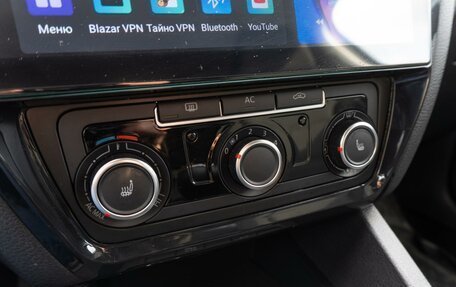 Volkswagen Jetta VI, 2011 год, 1 049 000 рублей, 16 фотография