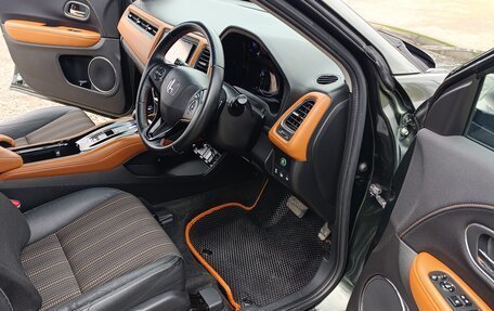 Honda Vezel, 2015 год, 1 730 000 рублей, 11 фотография