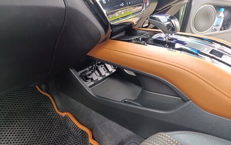 Honda Vezel, 2015 год, 1 730 000 рублей, 14 фотография