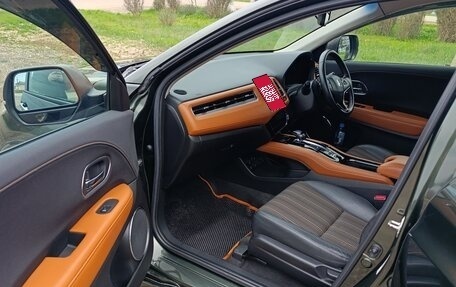 Honda Vezel, 2015 год, 1 730 000 рублей, 9 фотография