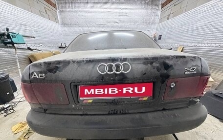 Audi A8, 1995 год, 260 000 рублей, 1 фотография